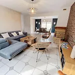 Maison A 500m De La Avec Jardin, 4 Chambres, Wi-fi Et Parking - 8 Couchages - Fr-1-361-539
