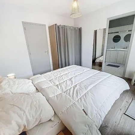 Maison A 500m De La Avec Jardin, 4 Chambres, Wi-fi Et Parking - 8 Couchages - Fr-1-361-539