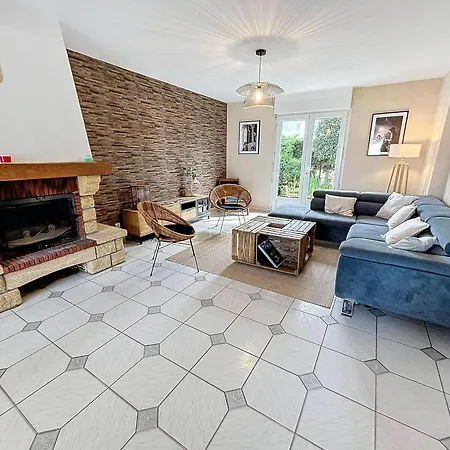 Maison A 500m De La Avec Jardin, 4 Chambres, Wi-fi Et Parking - 8 Couchages - Fr-1-361-539 *