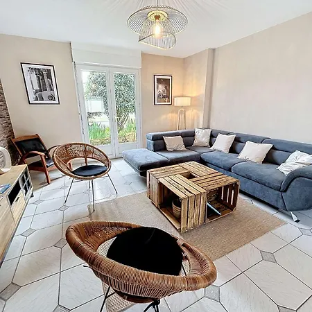 Maison A 500m De La Avec Jardin, 4 Chambres, Wi-fi Et Parking - 8 Couchages - Fr-1-361-539 *