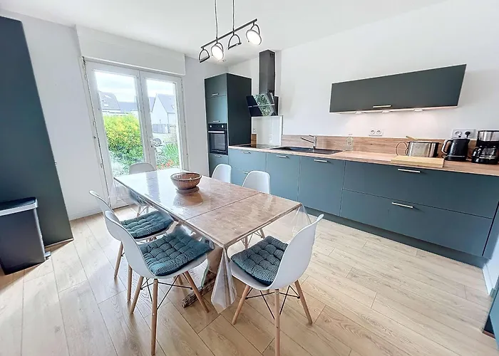 Σπίτι διακοπών Maison A 500m De La Avec Jardin, 4 Chambres, Wi-fi Et Parking - 8 Couchages - Fr-1-361-539